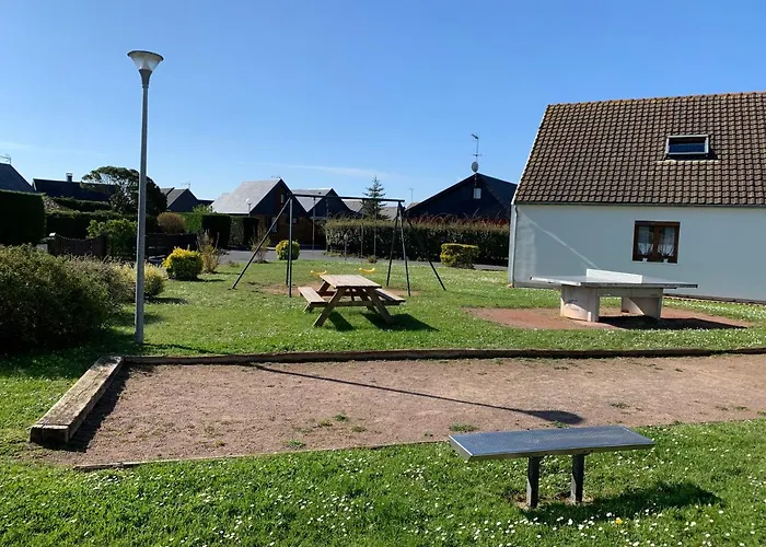 Chaleureux à 200m De La Merville-Franceville-Plage